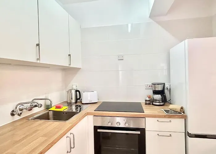 Sun Julz - Byzantium Garden-1 Bedroom