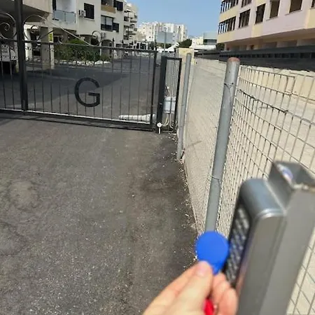 Sun Julz - Byzantium Garden-1 Bedroom Апартаменты Пафос